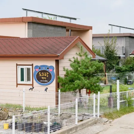 Yeoncheon Dograng Dog Pension