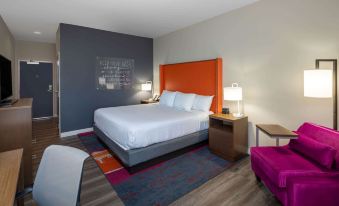 La Quinta Inn & Suites by Wyndham Greensboro Arpt High Point