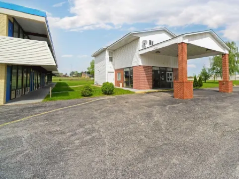 Loyalty Inn Maryville