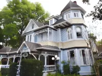 Sweetwater Branch Inn Hotels near Hibbett Sports