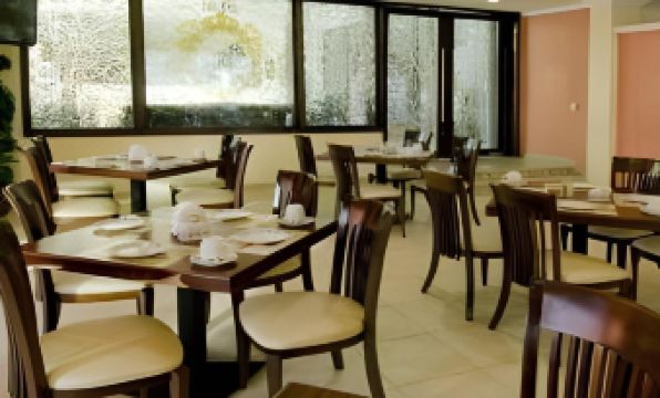 Hacienda Real del Caribe Hotel