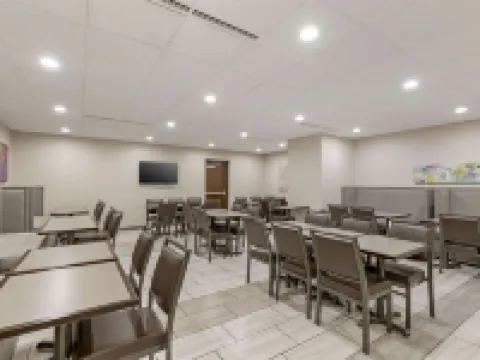 Best Western Plus Waterloo & Cedar Falls Hotels in Waterloo