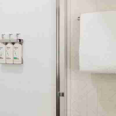 Holiday Inn Express & Suites Kitchener Southeast Rooms