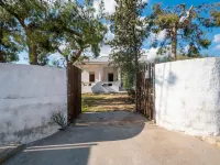 Villa Acqua Azzurra with Private Parking and Air Conditioning