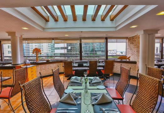 맨해튼 플라자 수영장