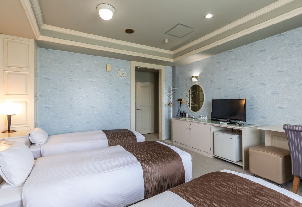2. Hotel Ge..