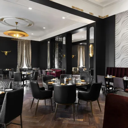 The Warrior Hotel, Autograph Collection