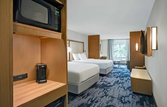 曼斯費爾德萬楓酒店及套房