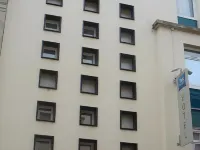 Ibis Budget le Mans Centre Hôtels à proximité de : Abbaye Royale de l'Épau