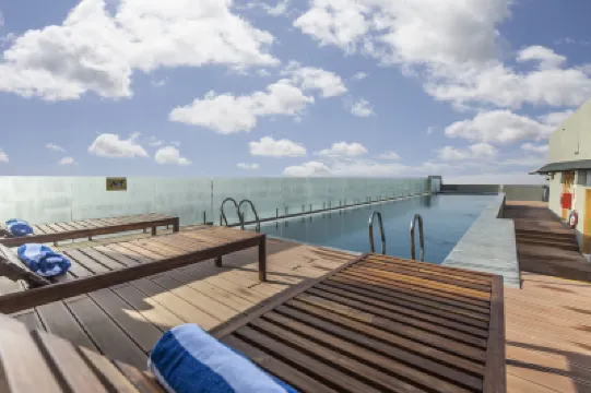 艾哈邁達巴德希爾頓逸林酒店 酒店