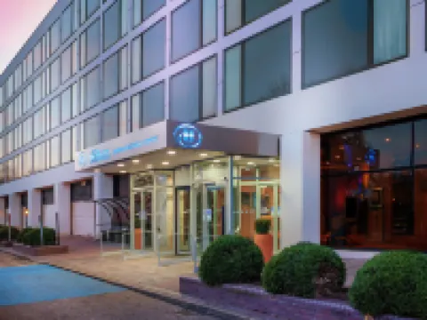 Hilton London Gatwick Airport Hotels near Gatwick Airport