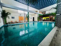 Golden Retreat Hotels in Berhampore