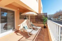 Comfortable Duplex Apartment with 2 bedrooms & 2 terrace 200 m away from the ocean