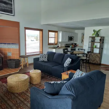 Pagosa Uptown Condo w/Queen Loft. Pet Friendly!