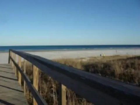 Beachfront Condo, Vibrant, Family-Friendly