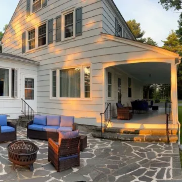Charming Vintage Cottage in Skytop - Perfect for Intimate or Large Gatherings!