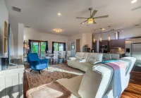 You're Pampered Here - Just 3 Blocks From Park Avenue!