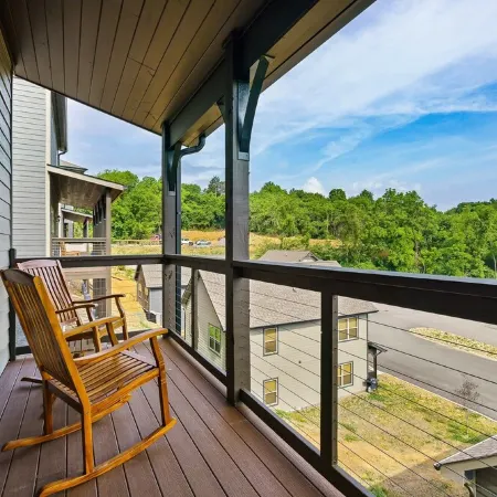 Newly Built Cabin! Hot Tub! Foosball! 5 MI to Pigeon Forge! Mountain Views!