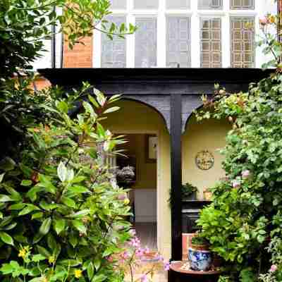 WAYFARERS REST      Amazing sea view!  Private estate on seafront. Hotel Exterior