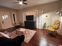 Charming, family-friendly house centrally located in the Garden District!