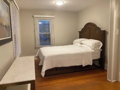 Williamsville Village Farm House  Convenient location for visting  Niagara Falls Hotels near Saints Peter & Paul Church