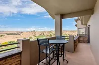 Spacious 2BR Condo with Secondary Suite on Wolf Creek Golf Course – Sleeps 8!