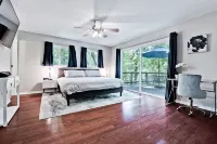 Hot Tub - Tunnel Vision trails retreat #2 - bike in/out