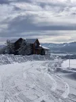 LOG HOME PRIVACY! STUNNING VIEWS ~ 8 MIN TO SKI~ TRAILS ON THE PROPERTY Hotel di Silver Summit