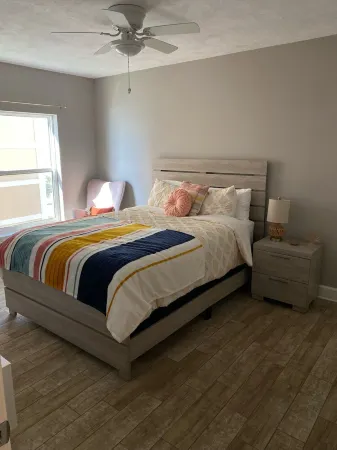 Brand new 3 bedroom condo on the beach Отели рядом с достопримечательностью «Парк Ван Авеню»