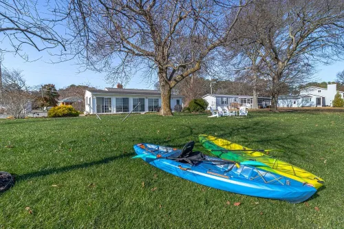 Northern Neck waterfront cottage with stunning views and private dock