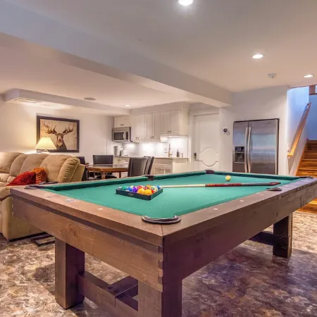 Unique Jackson's Jewel!