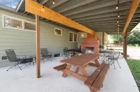 Clean & Spacious Cottage – Close to Campus!