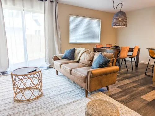 Downtown Getaway close to Corvallis Hotels in Philomath