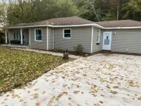 Cypress Cove -  Cozy home just off Hiwassee River in Historic Charleston TN