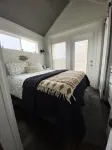 Family Style Tiny Home with Fantastic River Views