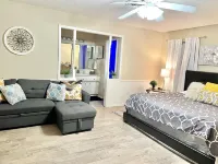 Scarlet Sunsets + Hot Tub + Game Suite + 5Br Sleeps 18 + Central Lbk