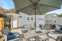 Ingersoll Immersion - 4BR city gem with game table; near all the excitement!