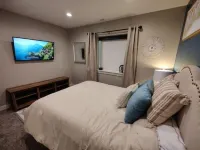 Panoramic Lake Views, Pool, Hot Tub, Gameroom!