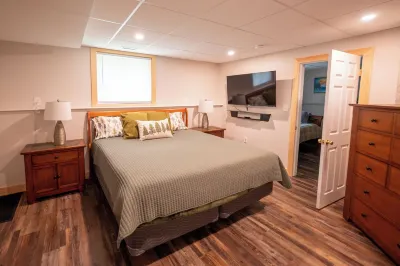 Private Brookside Getaway Hotel di 