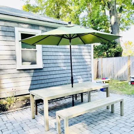 Walk to Beach! Great Location! Booking 2026! Close to Salem!!