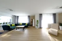 Gemütliche u. Großzügige Ferienwohnung - 15 Min zum Europapark Rust