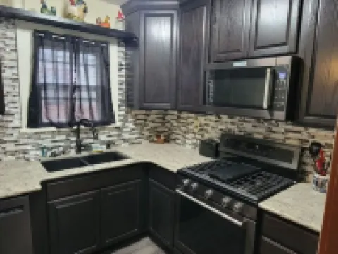 Nice home in downtown 1 block from theater Hotels in Torrington