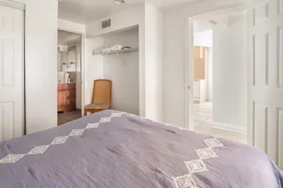 Modern 2BR home; 5 min walk to downtown Milford!