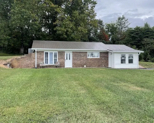 Lakehouse with Gorgeous Lake Views Hotele w: Grainger County