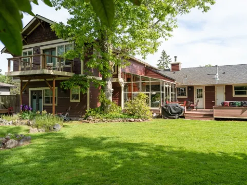 High-End Contemporary Custom Home on 244 Acre Park