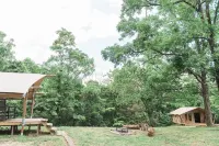 GlampKnox Canvas Retreat - Grande Hotels near Seven Islands State Birding Park