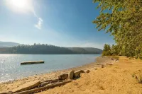 Mountain Bluebird Lakehouse Hotels in Dover