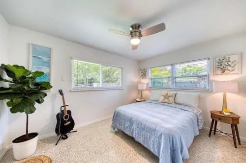 Modern Relaxing Retreat in St. Petersburg! Downtown Access & The Beach!