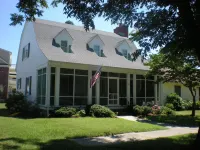 Bay cottage, Beach 100 yards away! RESERVE NOW!!! - 3-Star