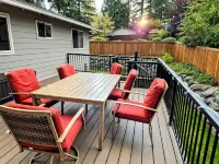 Suburban Oasis w/ Hot Tub, Fitness Room, and Office in Serene Bothell